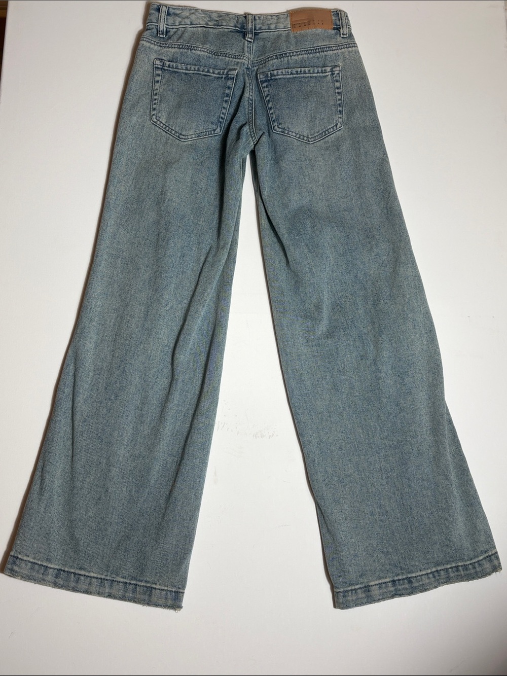 PacSun Casey Low Rise Baggy Jeans Women’s Size 24 Light Wash Wide Leg Denim - Picture 2 of 4
